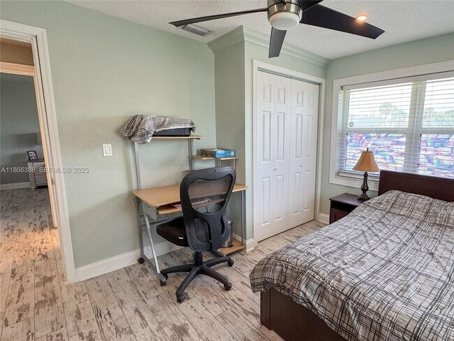 Building Photo - 161 NW 27th Ct