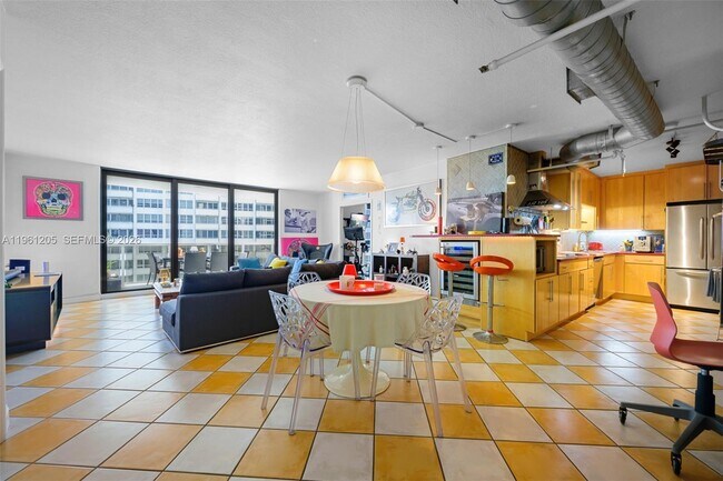 Building Photo - 9 Island Ave