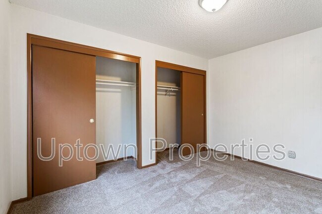 Building Photo - 8049 NE Flanders St