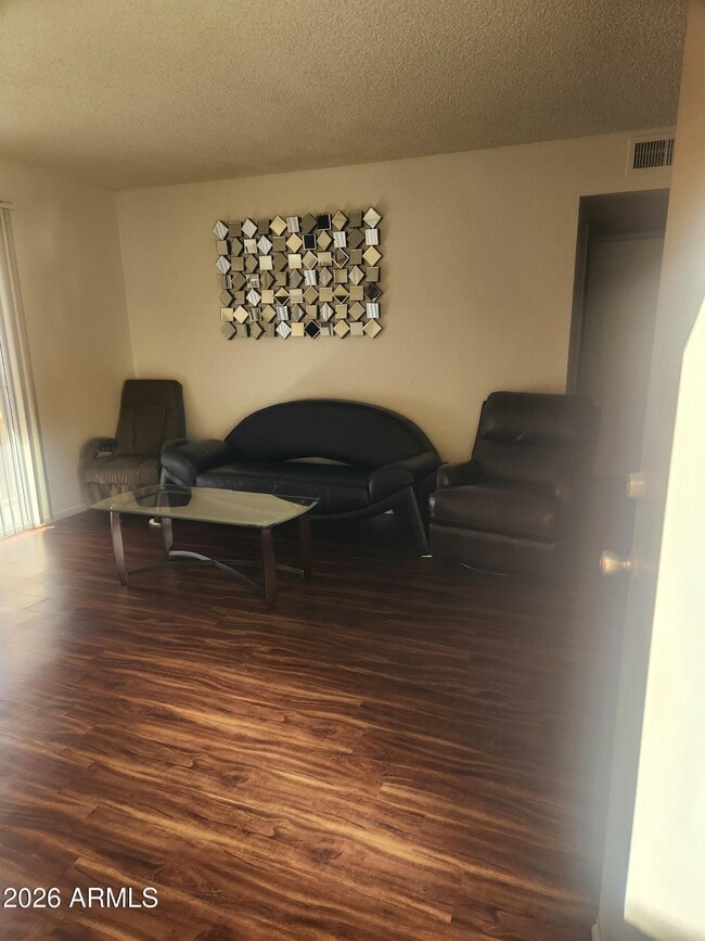 Building Photo - 2625 E Indian School Rd