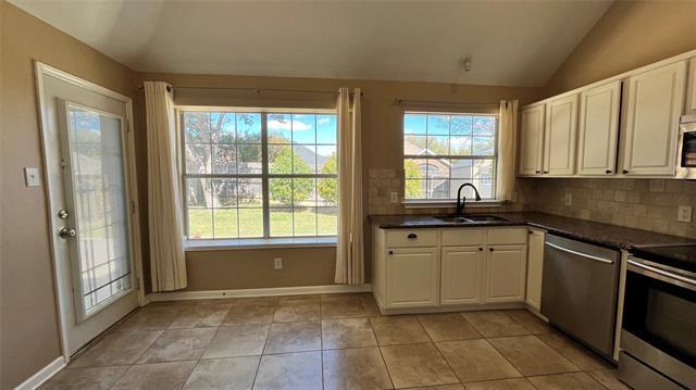 Building Photo - 4621 Tanque Dr