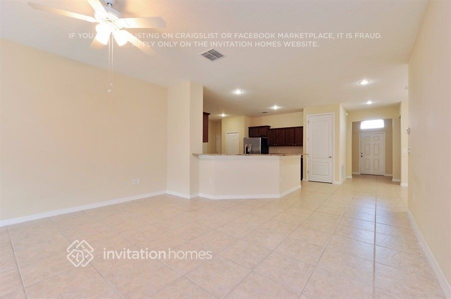 Building Photo - 12115 Streambed Dr