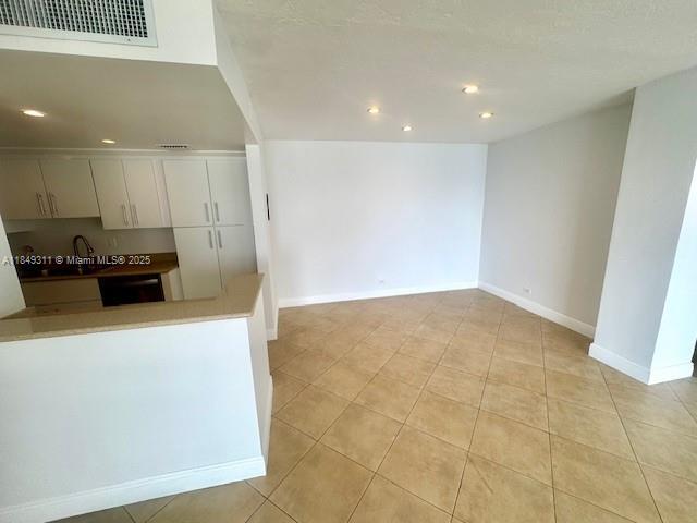 Building Photo - 2451 Brickell Ave