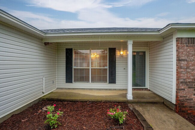 Building Photo - Updated 3 Bedroom Home in Cabot