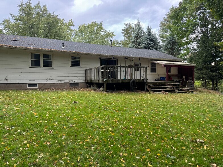 Building Photo - 8244 Lake Street Ext