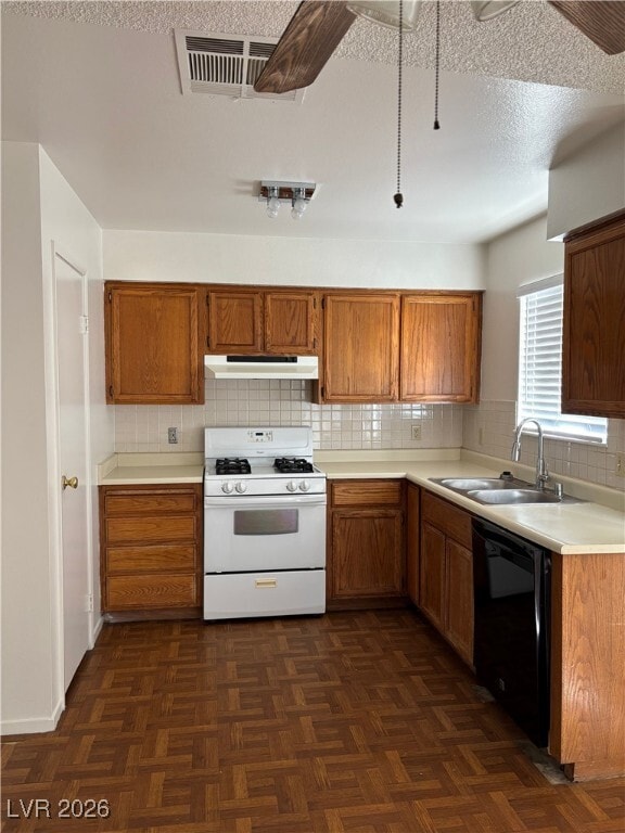 Building Photo - 449 Ash St