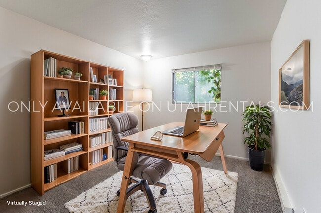 Building Photo - 4896 S Highland Cir