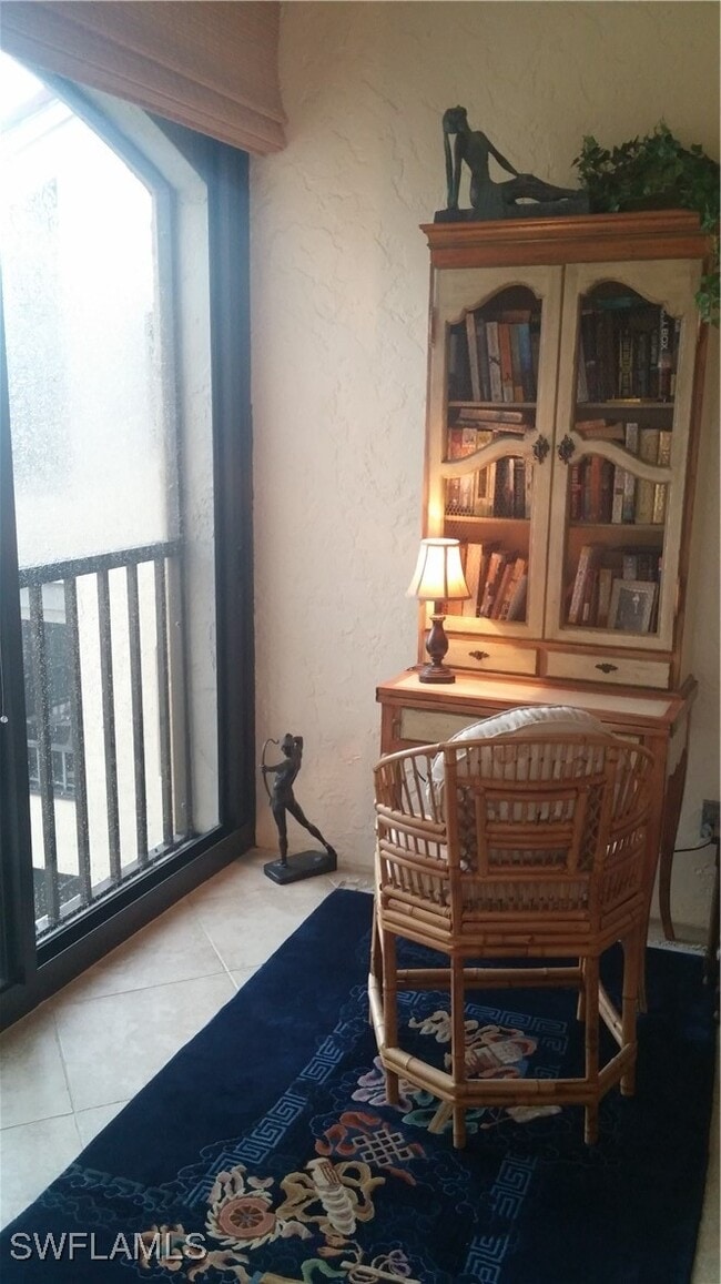 Building Photo - 6520 Valen Way