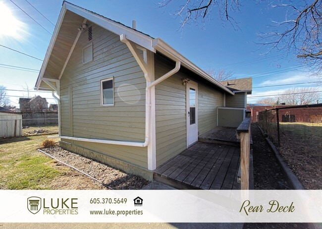 Building Photo - 205 1/2 N French Ave-