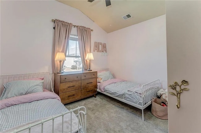 Building Photo - 160 Renford Rd