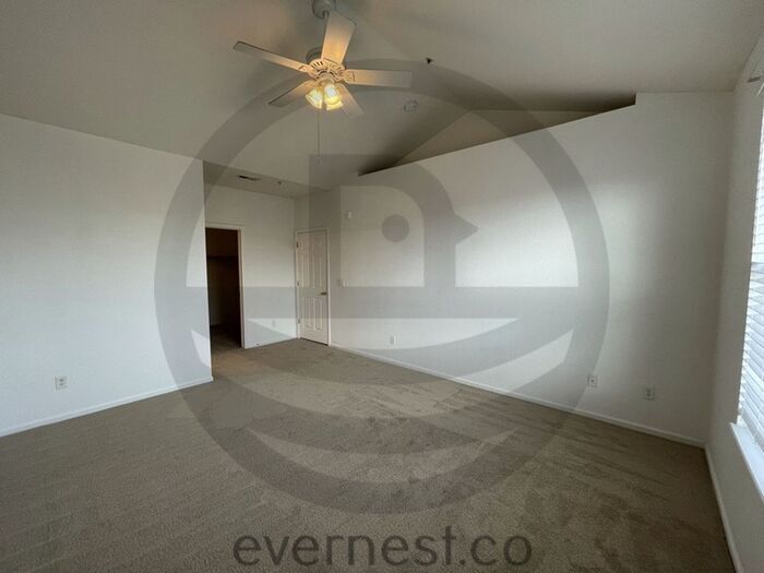 Building Photo - 14251 E 1st Dr