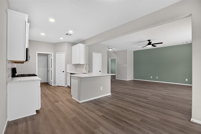 Building Photo - 7611 Dragon Pearls Ln