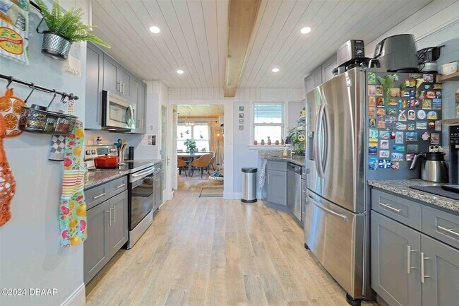 Building Photo - 3637 Cardinal Blvd