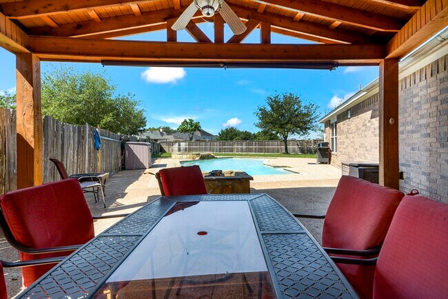 Building Photo - 28139 Canyon Wren Dr