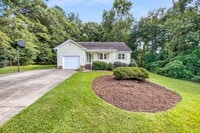 Building Photo - 209 Clearwater Ct