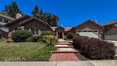 Building Photo - 4007 Santa Tomas Pl