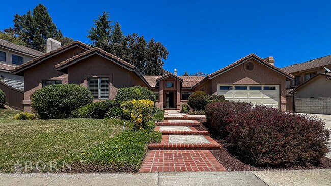 Primary Photo - 4007 Santa Tomas Pl