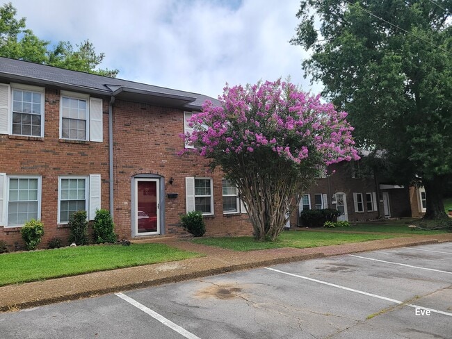 Building Photo - 5510 Country Dr