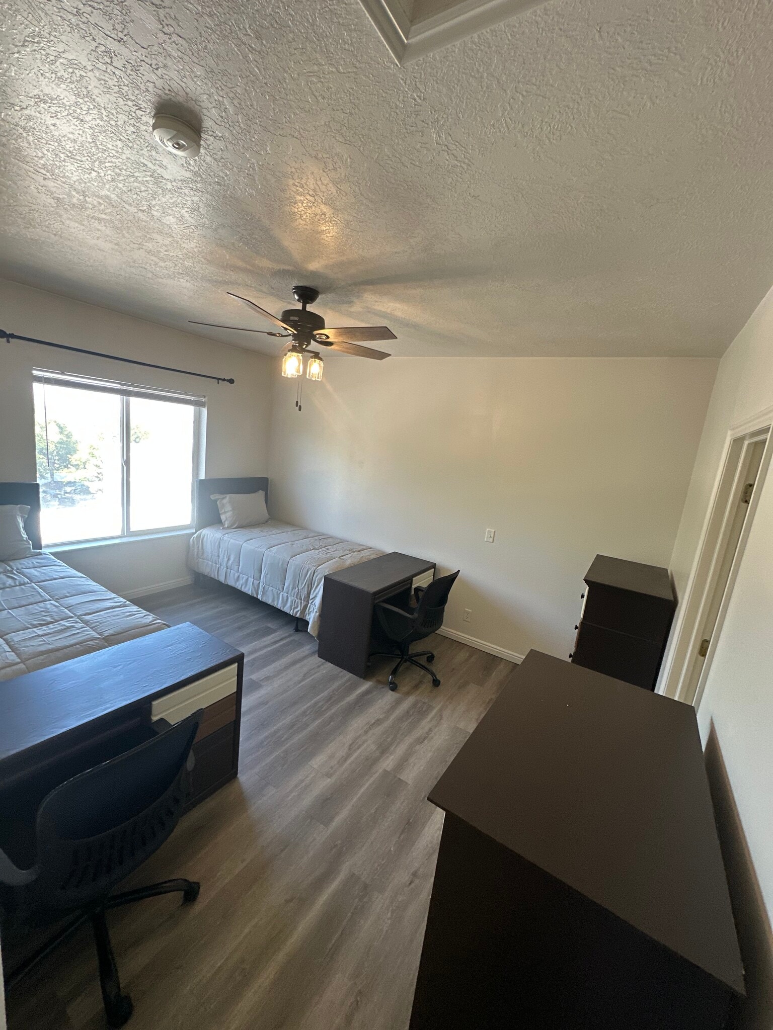 Building Photo - 1490 S 430 W #