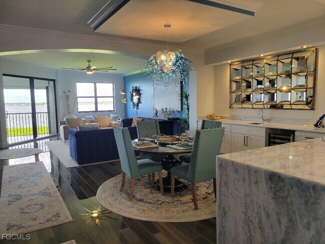 Building Photo - 11620 Court of Palms