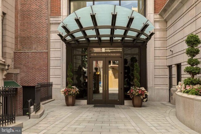 Building Photo - 130 S 18th St