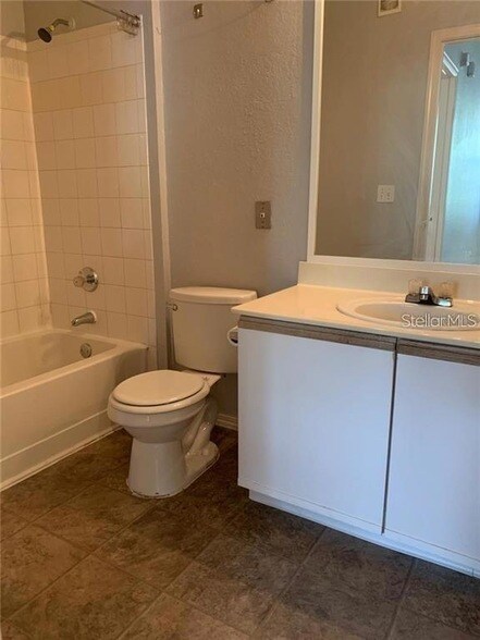 Building Photo - 2612 Robert Trent Jones Dr