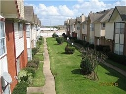 Primary Photo - Rosewood Manor Townhomes