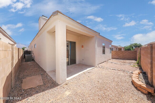 Building Photo - 7356 E Placita Sacra