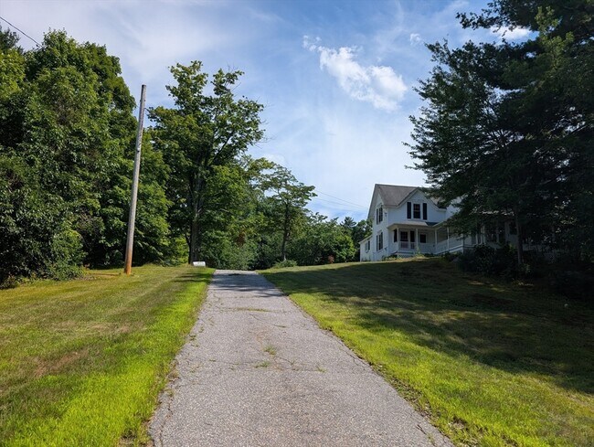 Building Photo - 298 Providence Rd