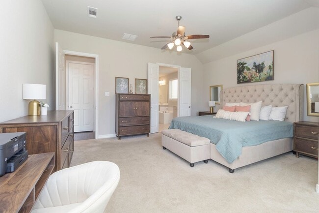 Building Photo - 3010 Flora Manor Dr
