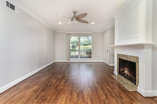 Building Photo - 5222 Fleetwood Oaks Ave