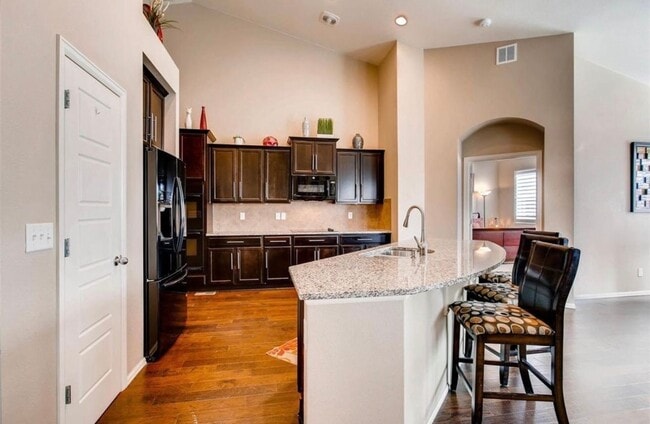 Building Photo - Beautifully updated home in a fantastic Parker neighborhood