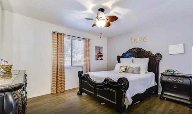 Building Photo - 508 Edwards Dr