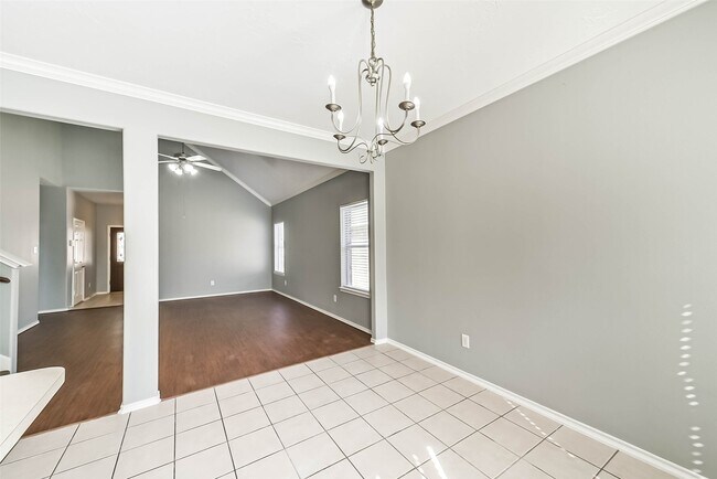 Building Photo - 8726 Old Maple Ln