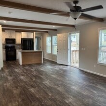 Building Photo - 105 Andrew Ave