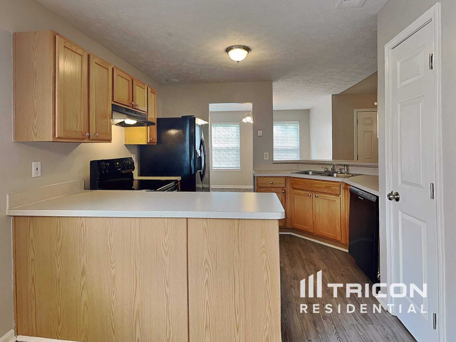 Building Photo - 737 Baskins Cir