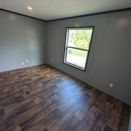 Building Photo - 475 Landis Ln
