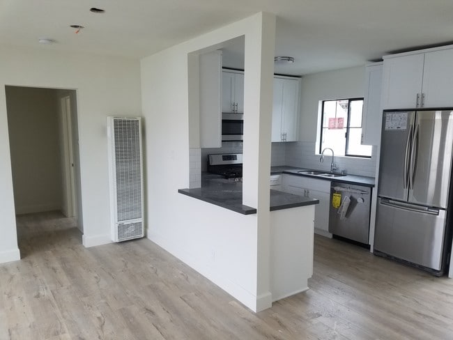 Building Photo - 4799 E Ocean Blvd