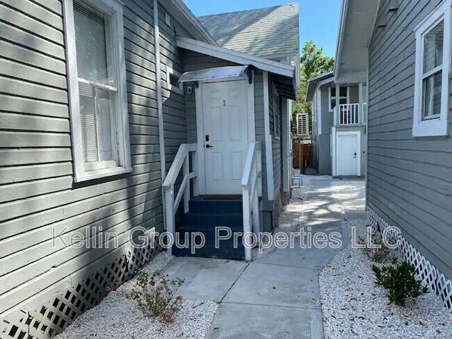 Building Photo - 308 W Amelia Ave
