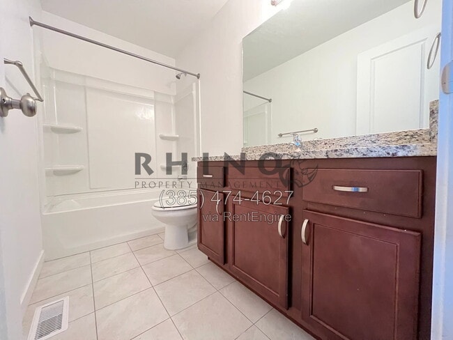 Building Photo - 1248 W Saddlebred Way