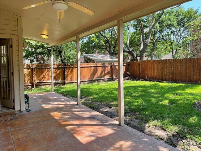 Building Photo - 602 Cloud Ct