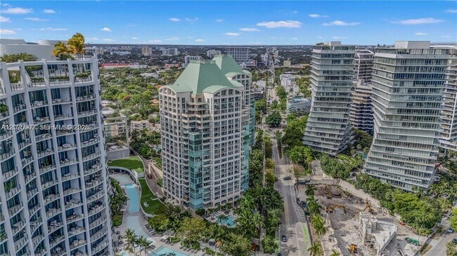 Building Photo - 3400 SW 27th Ave