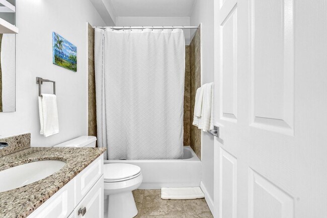 Building Photo - Fully Furnished Townhome in East Hollywood!