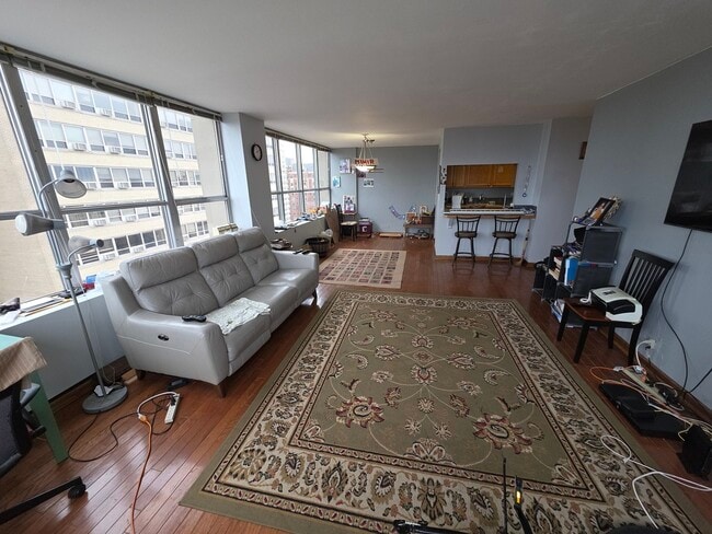 Building Photo - 655 W Irving Park Rd