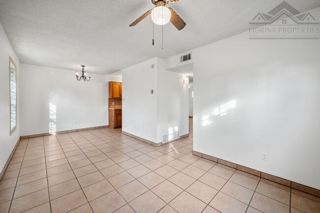 Building Photo - Santa Fe Charm on Camino Capitan