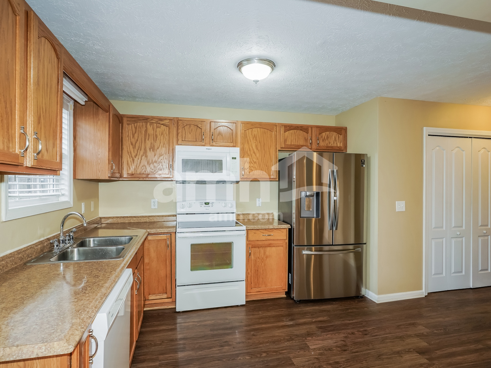 Building Photo - 2740 N Whitfield Rd