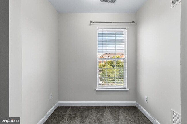 Building Photo - 5900 Great Star Dr