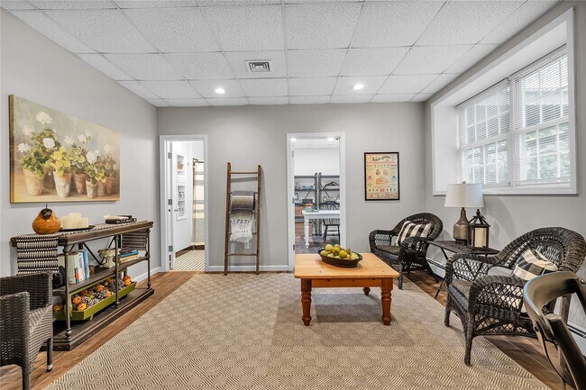 Building Photo - 22 Lauro Ridge Ct