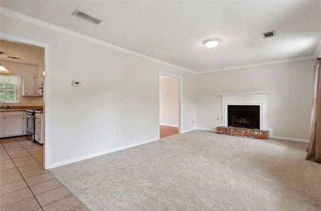 Building Photo - 3081 Brooks Dr
