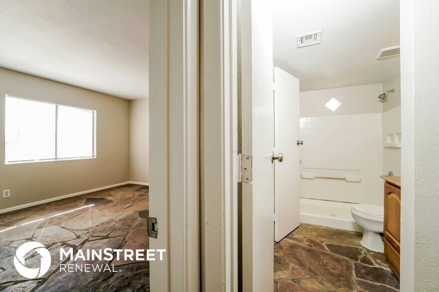 Building Photo - 4259 W Stagestop Ct